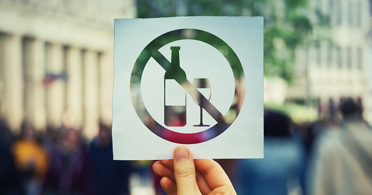 Comune di Piombino: stretta su consumo e vendita di alcol e contenitori in vetro nelle aree del centro urbano